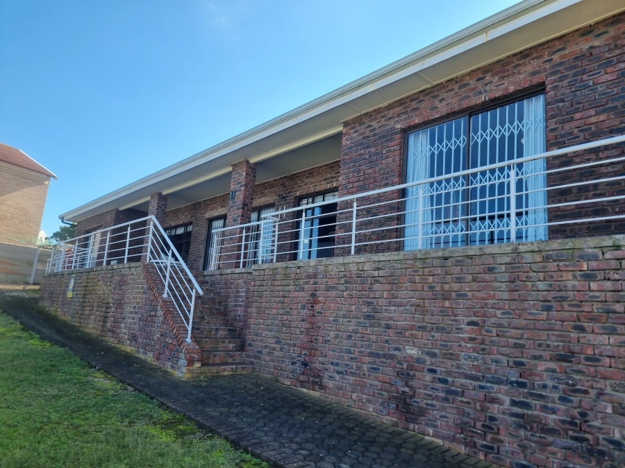5 Bedroom Property for Sale in Dana Bay Western Cape